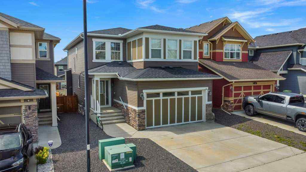 MLS® A2249775 - 233 Kingsbury Close SE in Kings Heights Airdrie, Residential