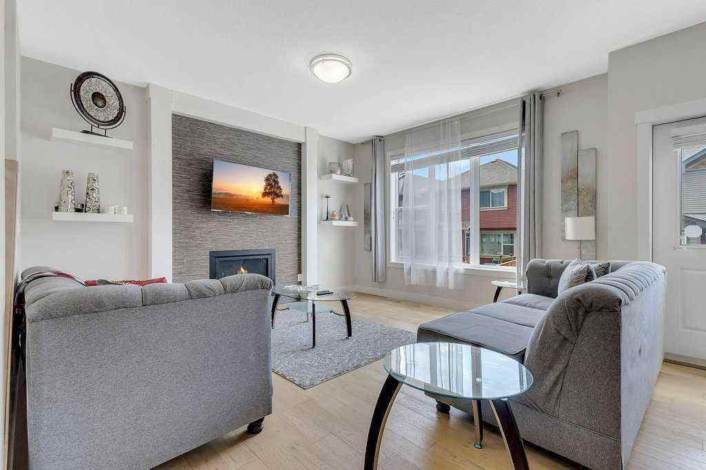 MLS® A2249775 - 233 Kingsbury Close SE in Kings Heights Airdrie, Residential