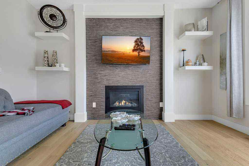 MLS® A2249775 - 233 Kingsbury Close SE in Kings Heights Airdrie, Residential