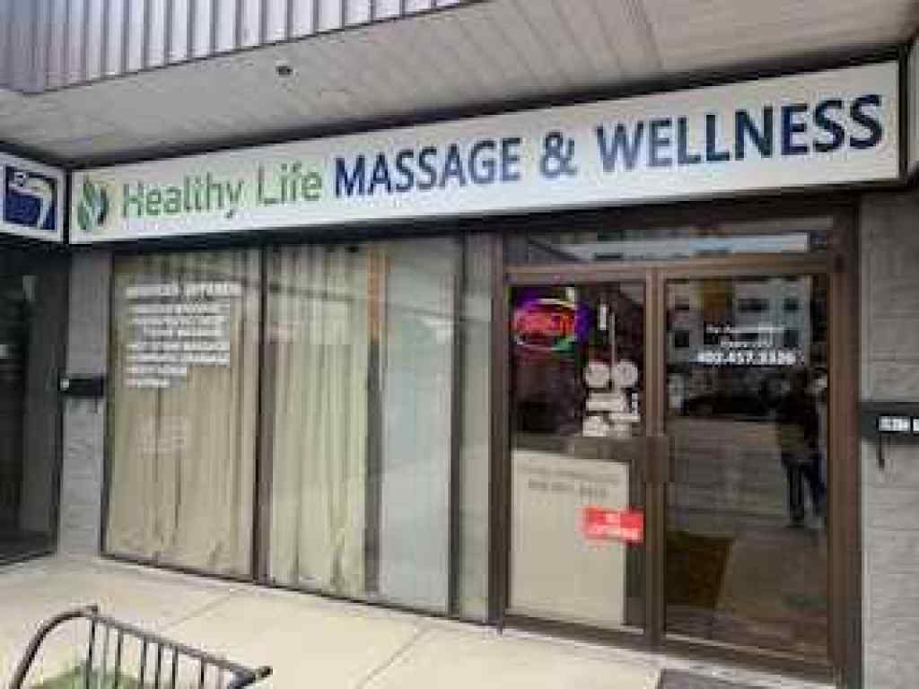 MLS® A2249778 - Unit #10 3803 26 Street SW in Glenbrook Calgary, Commercial