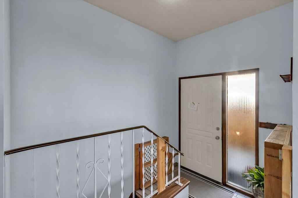 MLS® A2249785 - 4040 Marbank Drive NE in Marlborough Calgary, Residential