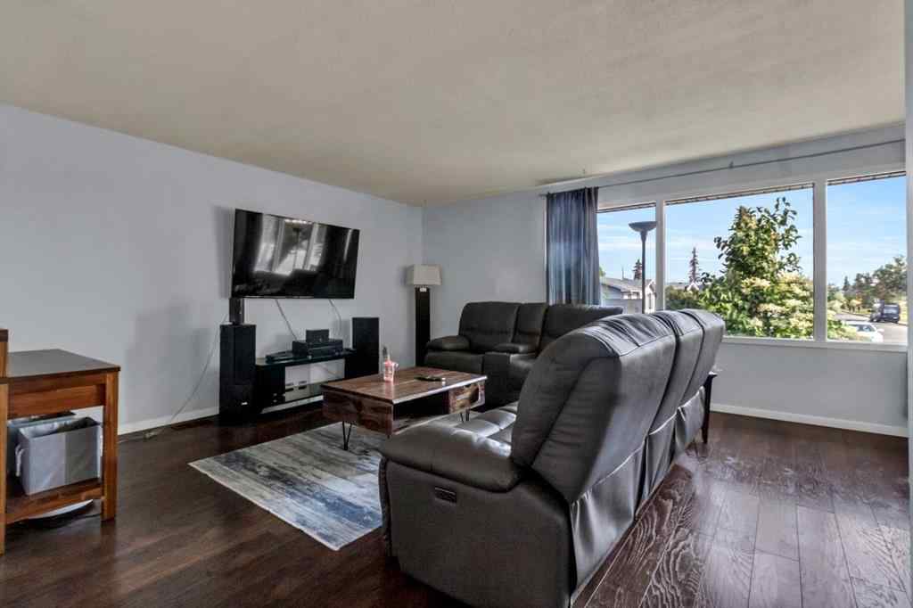 MLS® A2249785 - 4040 Marbank Drive NE in Marlborough Calgary, Residential