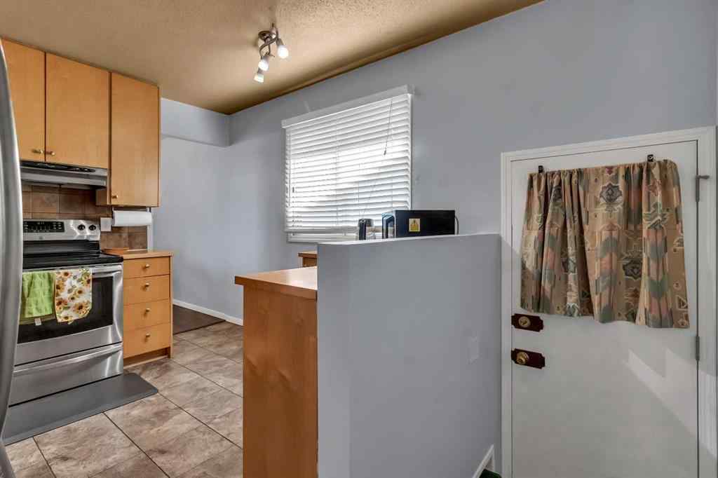 MLS® A2249785 - 4040 Marbank Drive NE in Marlborough Calgary, Residential