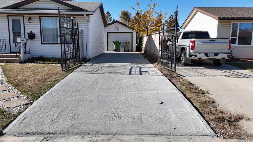 MLS® A2249791 - 3312 48 Avenue  in Aurora Lloydminster, Residential