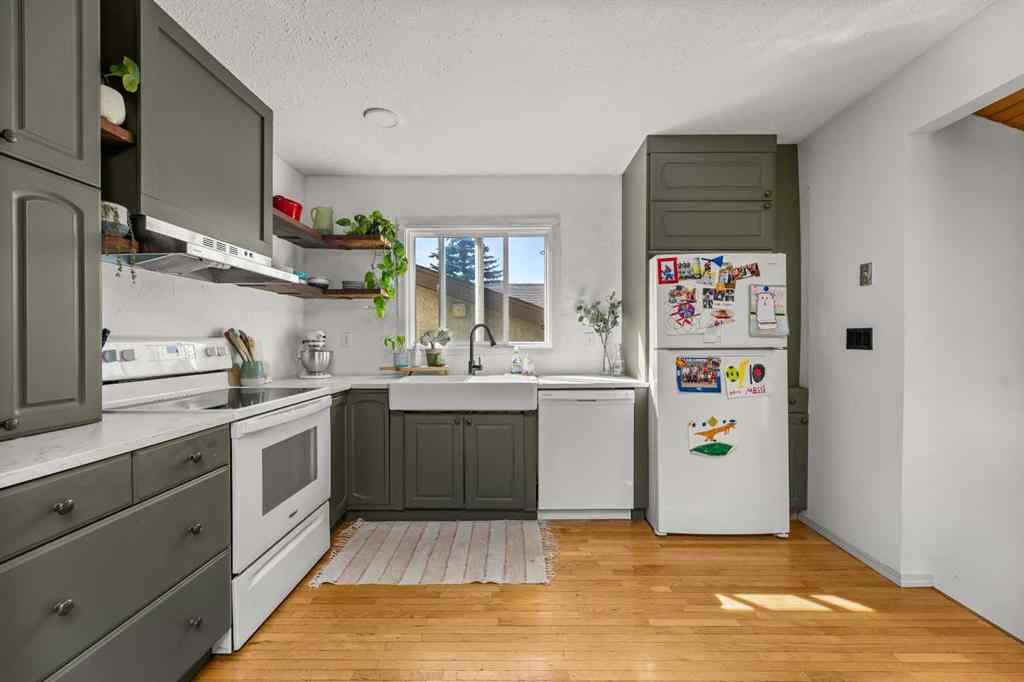 MLS® A2249792 - 6017 Ash Street  in NONE Olds, Residential