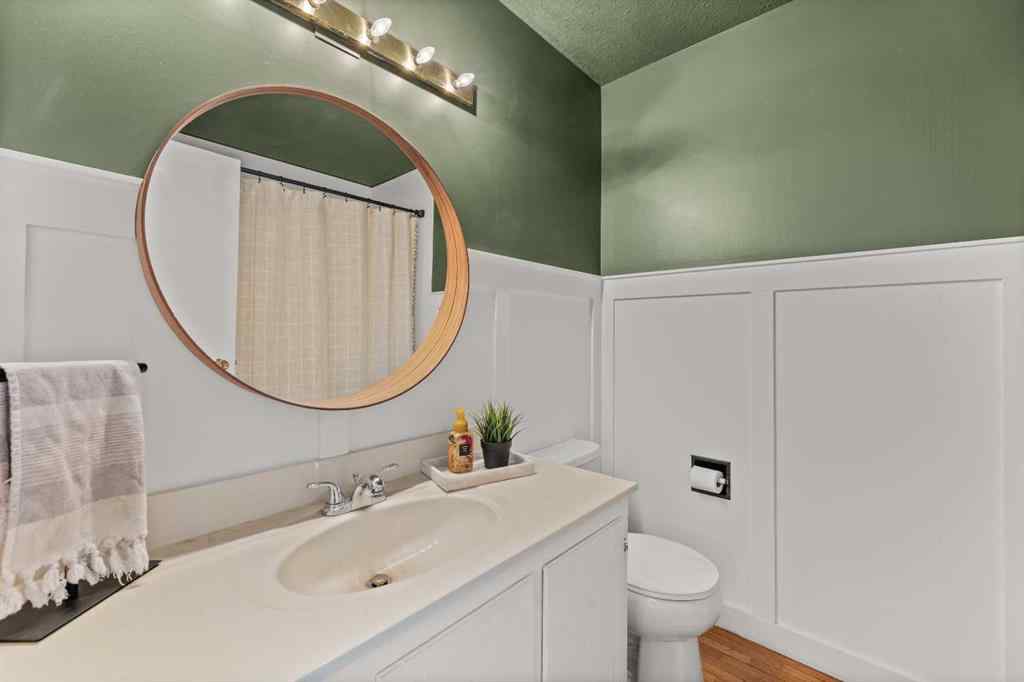 MLS® A2249792 - 6017 Ash Street  in NONE Olds, Residential