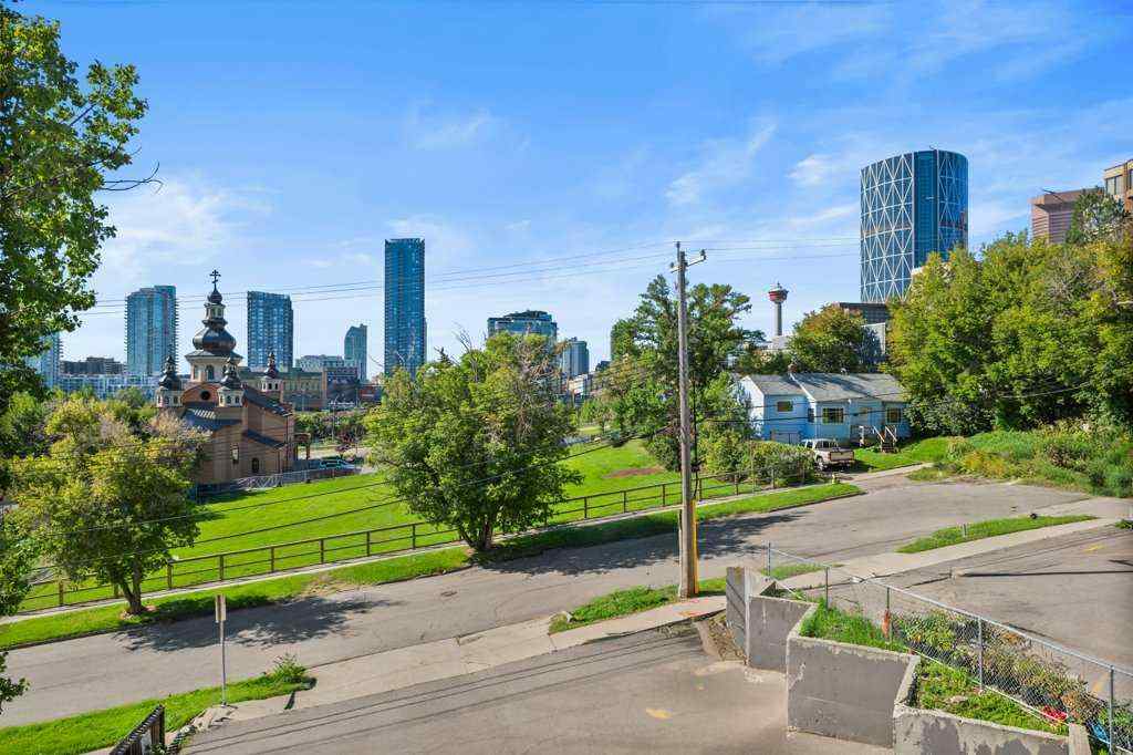 MLS® A2249794 - Unit #303 409 1 Avenue NE in Crescent Heights Calgary, Residential
