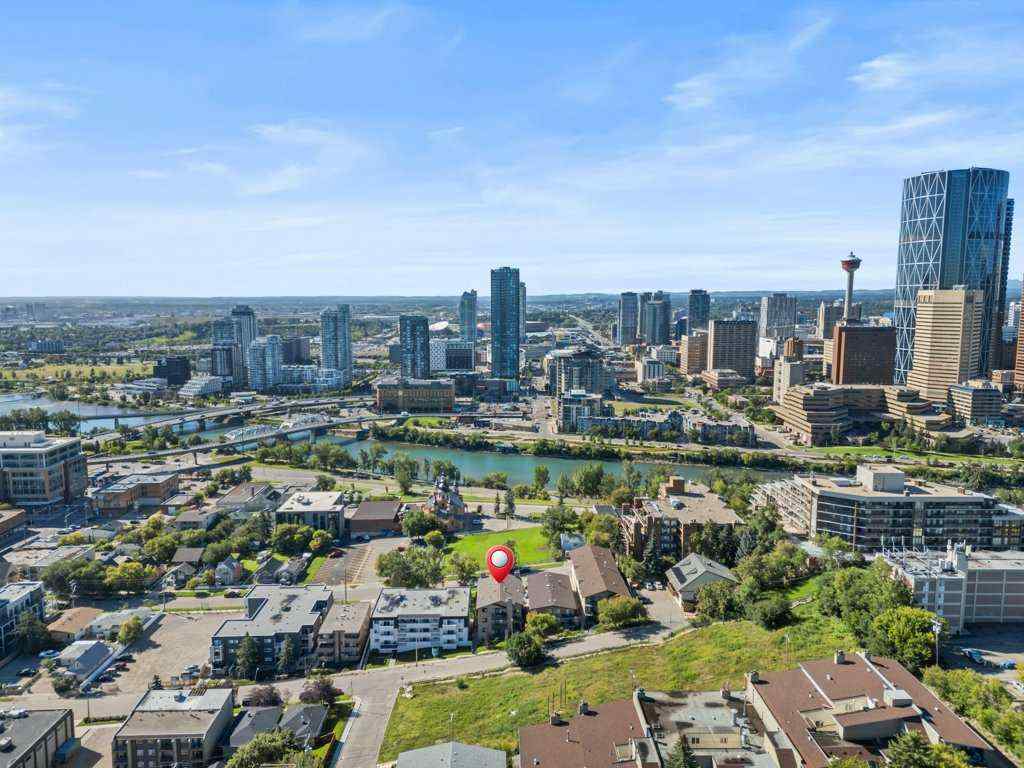 MLS® A2249794 - Unit #303 409 1 Avenue NE in Crescent Heights Calgary, Residential