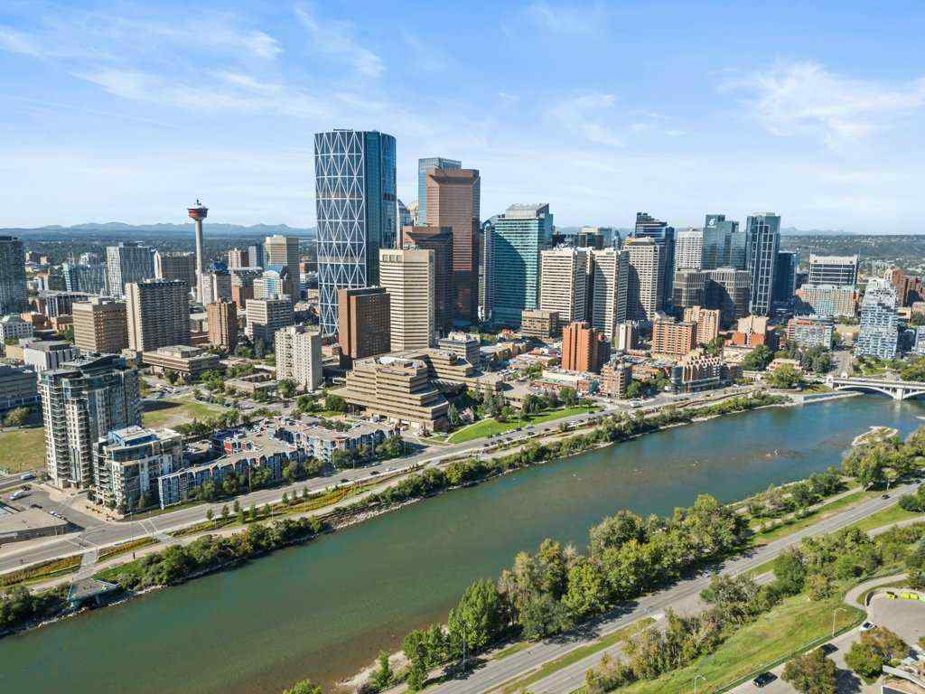 MLS® A2249794 - Unit #303 409 1 Avenue NE in Crescent Heights Calgary, Residential