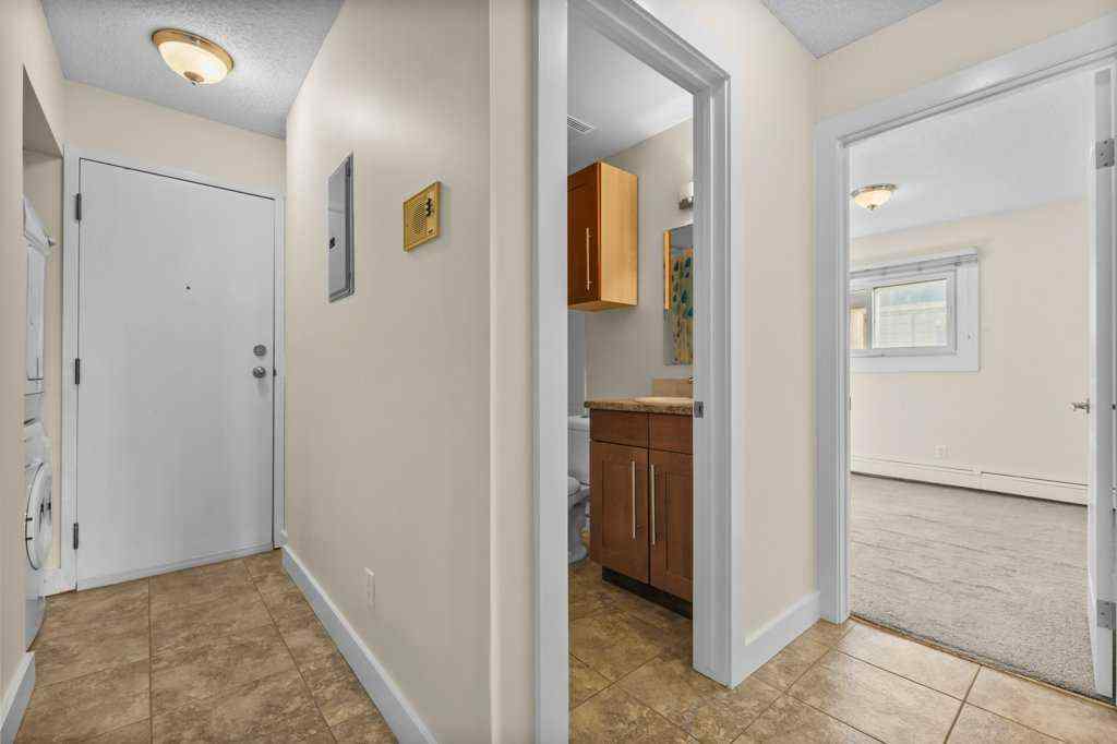 MLS® A2249794 - Unit #303 409 1 Avenue NE in Crescent Heights Calgary, Residential