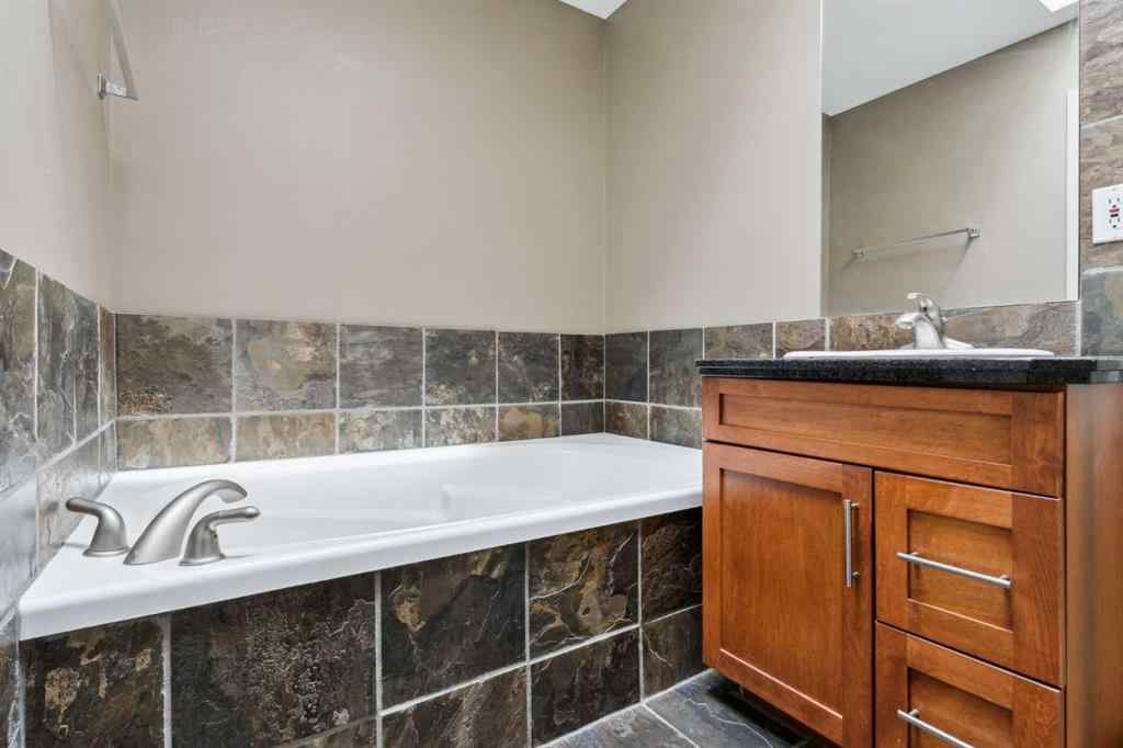 MLS® A2249797 - Unit #401 1818 14 Street SW in Lower Mount Royal Calgary, Residential