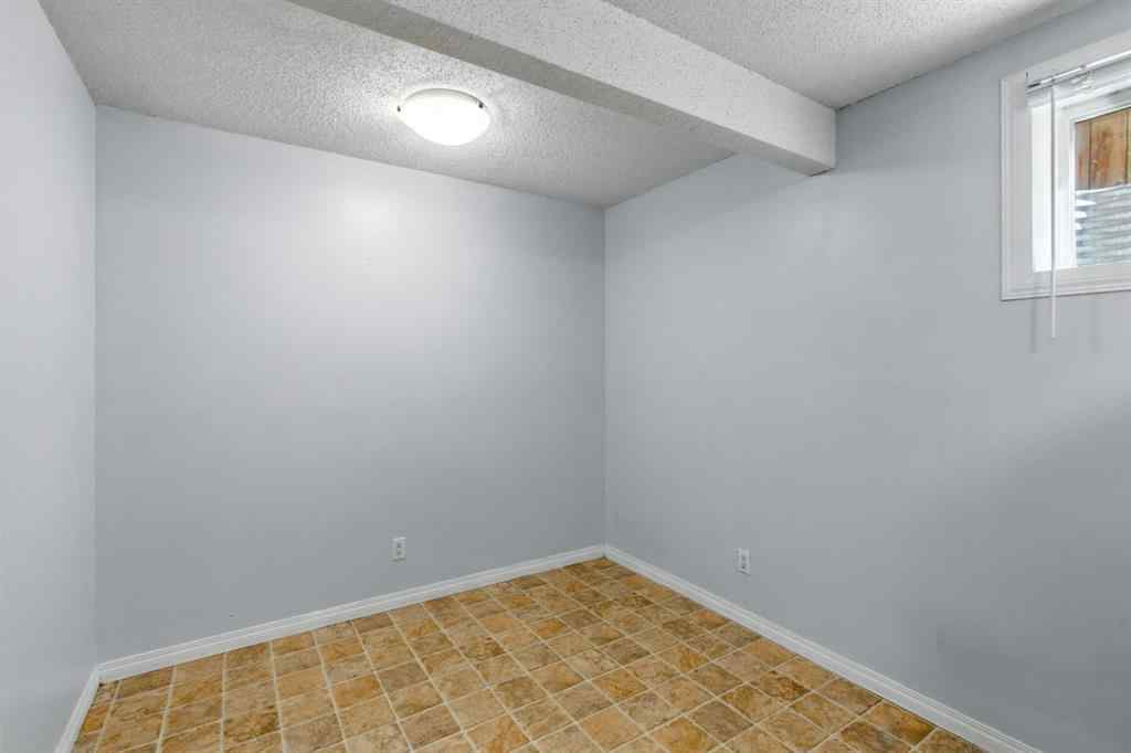 MLS® A2249800 - 1093 Taradale Drive NE in Taradale Calgary, Residential
