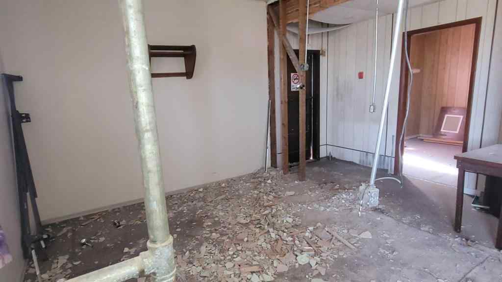 MLS® A2249801 - 4918 50 Avenue  in NONE Castor, Commercial