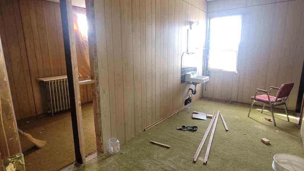 MLS® A2249801 - 4918 50 Avenue  in NONE Castor, Commercial