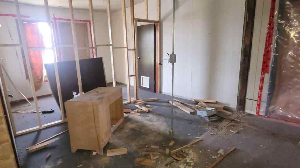 MLS® A2249801 - 4918 50 Avenue  in NONE Castor, Commercial