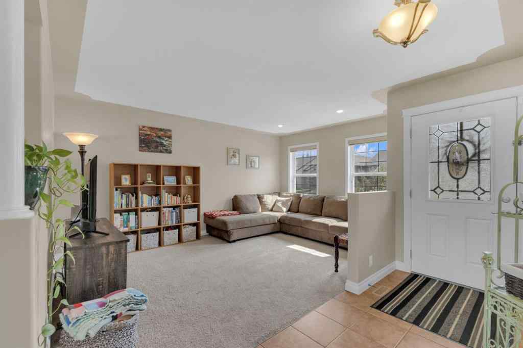 MLS® A2249804 - 37 Reynolds Road  in Ryders Ridge Sylvan Lake, Residential