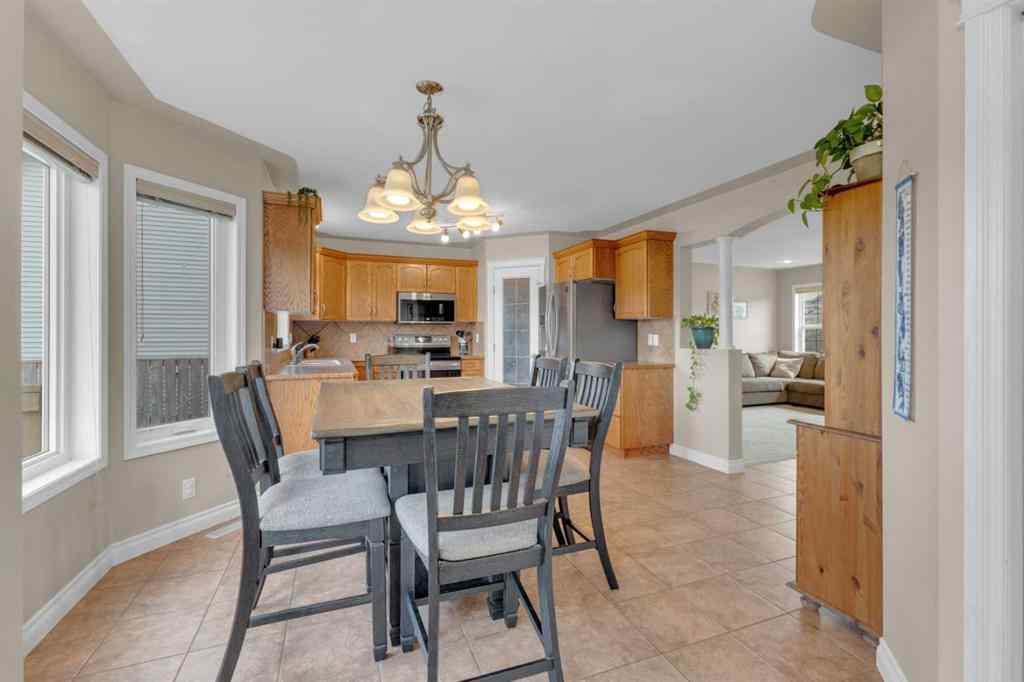 MLS® A2249804 - 37 Reynolds Road  in Ryders Ridge Sylvan Lake, Residential