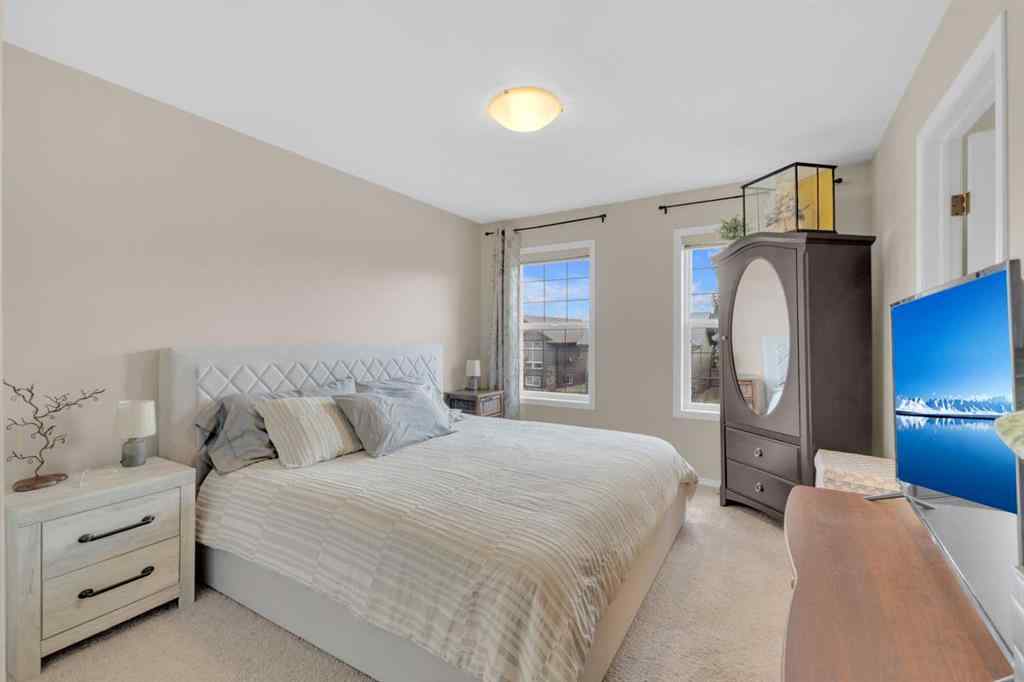 MLS® A2249804 - 37 Reynolds Road  in Ryders Ridge Sylvan Lake, Residential