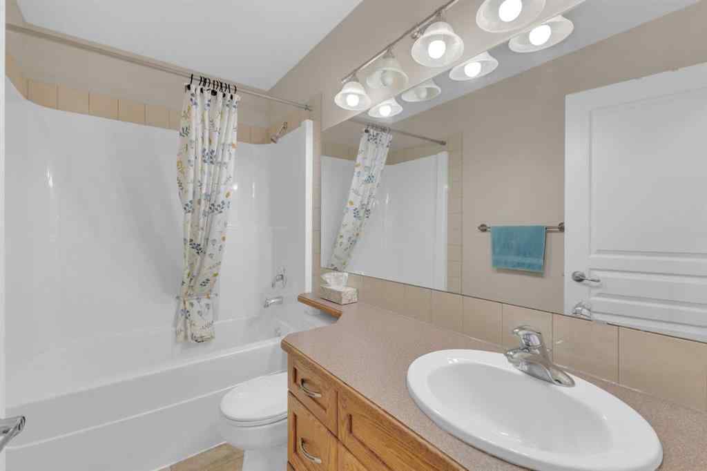 MLS® A2249804 - 37 Reynolds Road  in Ryders Ridge Sylvan Lake, Residential