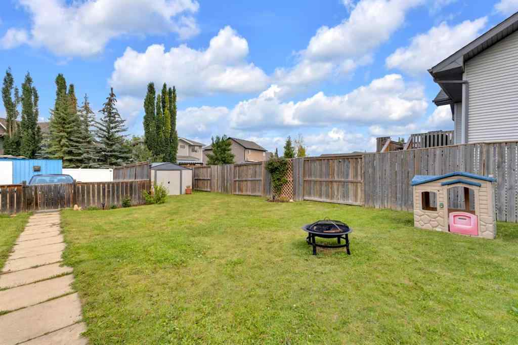 MLS® A2249804 - 37 Reynolds Road  in Ryders Ridge Sylvan Lake, Residential