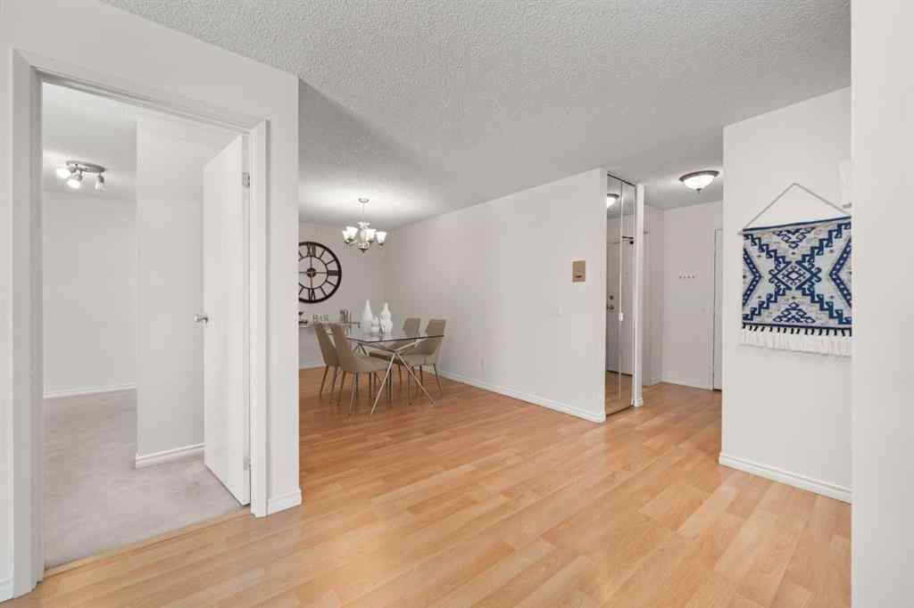 MLS® A2249827 - Unit #2465 70 Glamis Drive SW in Glamorgan Calgary, Residential