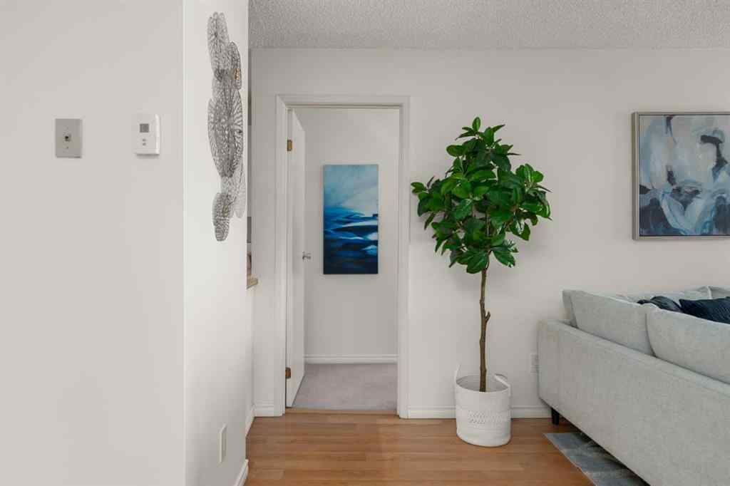 MLS® A2249827 - Unit #2465 70 Glamis Drive SW in Glamorgan Calgary, Residential