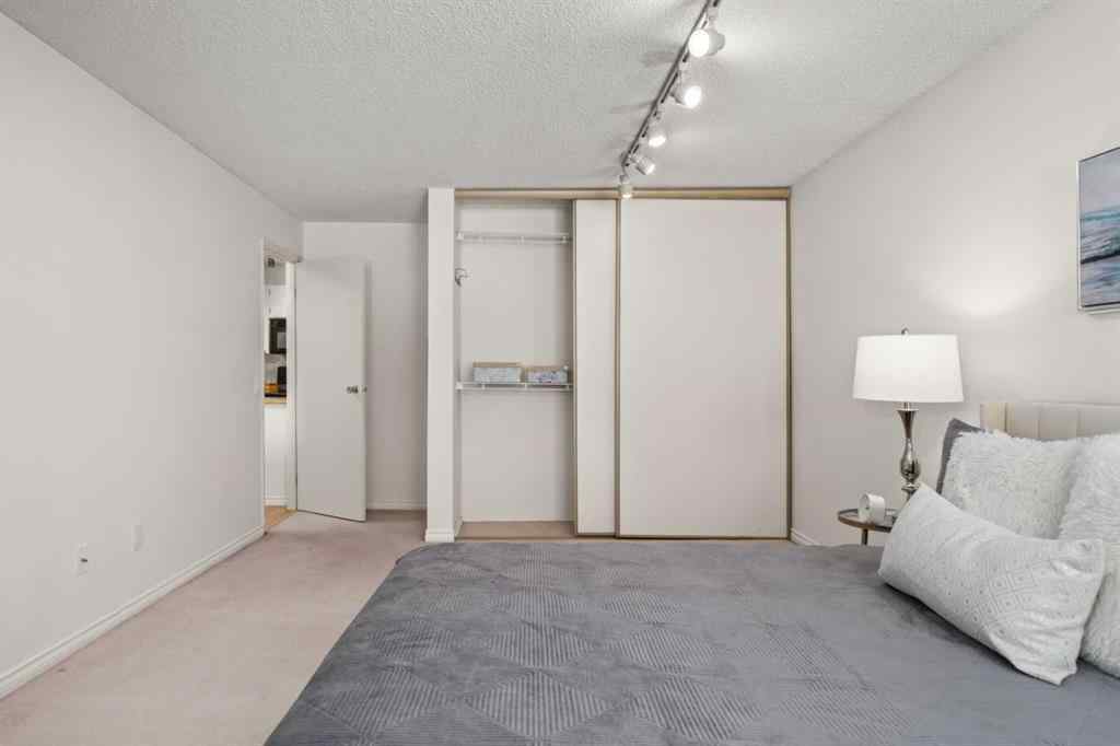 MLS® A2249827 - Unit #2465 70 Glamis Drive SW in Glamorgan Calgary, Residential