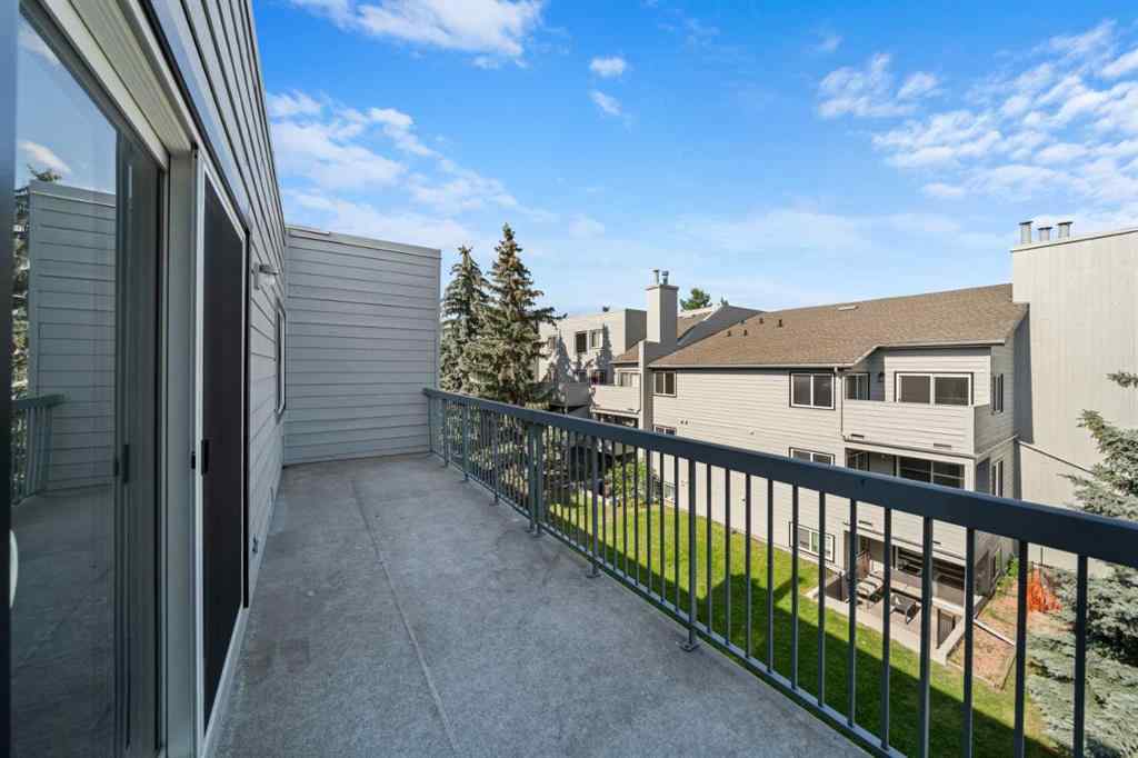 MLS® A2249827 - Unit #2465 70 Glamis Drive SW in Glamorgan Calgary, Residential