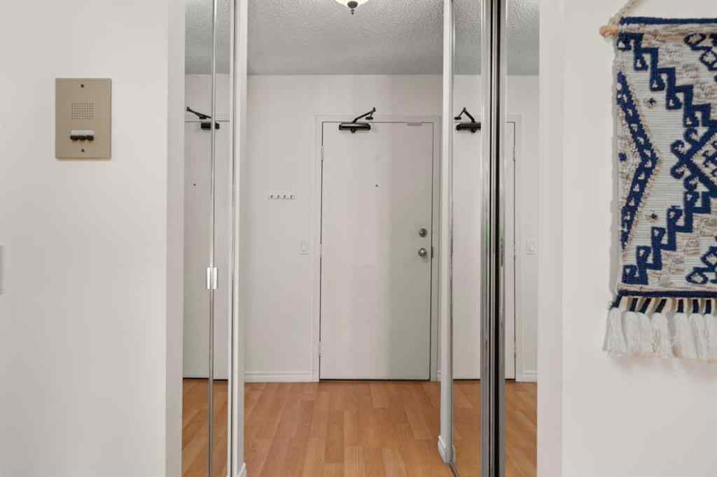 MLS® A2249827 - Unit #2465 70 Glamis Drive SW in Glamorgan Calgary, Residential