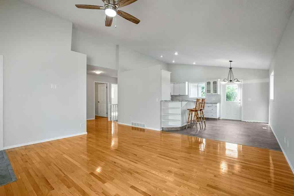 MLS® A2249833 - 1709 4 Avenue SE in Sunshine Meadow High River, Residential