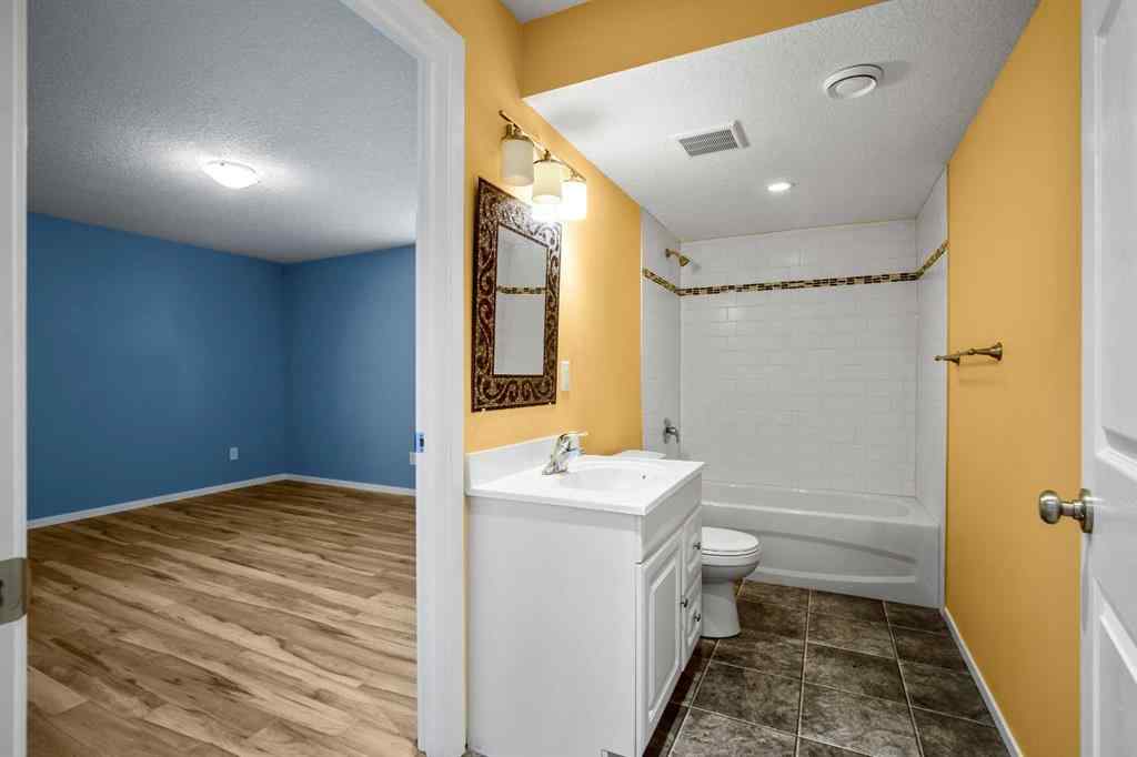MLS® A2249833 - 1709 4 Avenue SE in Sunshine Meadow High River, Residential
