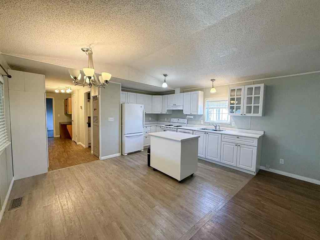 MLS® A2249835 - Unit #13 5800 46 Street  in NONE Olds, Mobile