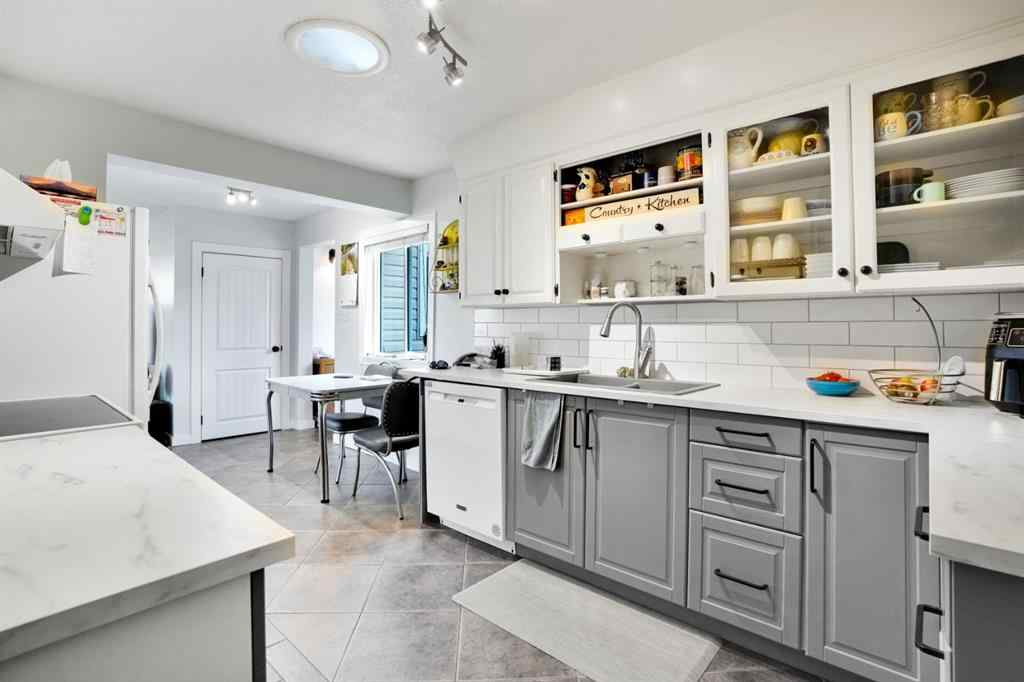 MLS® A2249845 - 8-1415 sec 582 Highway  in NONE Didsbury, Commercial