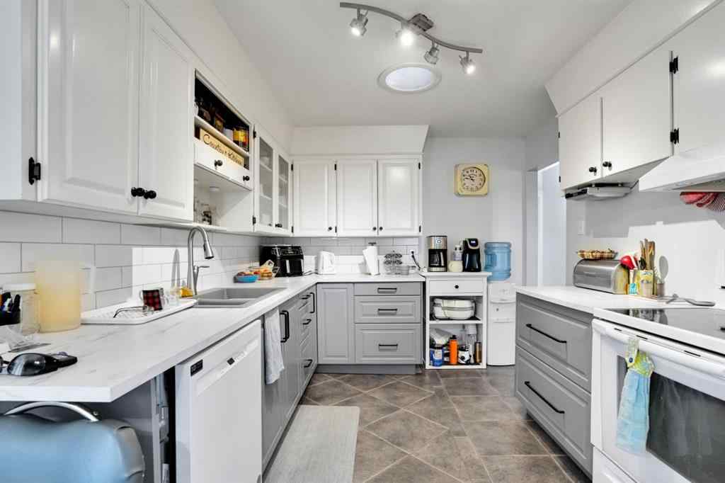 MLS® A2249845 - 8-1415 sec 582 Highway  in NONE Didsbury, Commercial