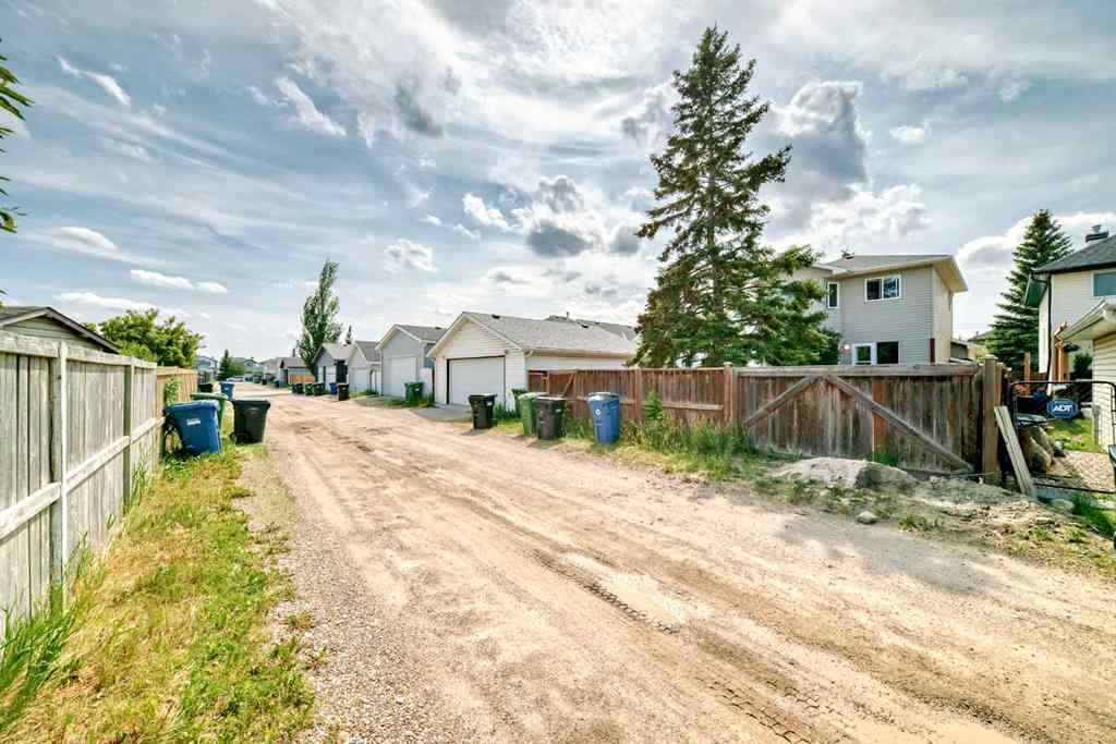 MLS® A2249850 - 262 Covewood Park NE in Coventry Hills Calgary, Residential