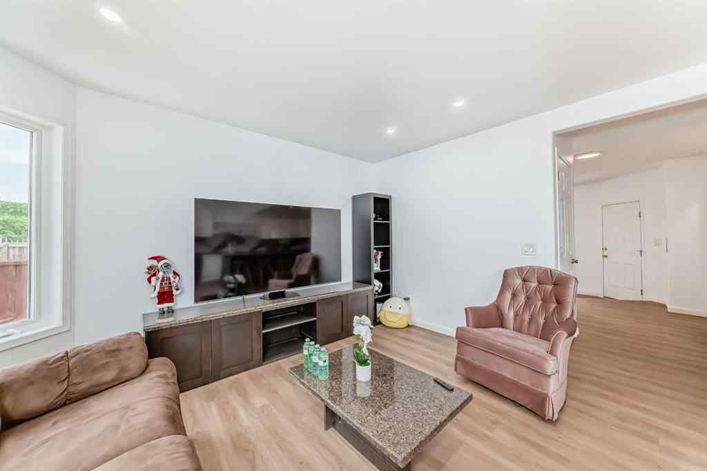 MLS® A2249850 - 262 Covewood Park NE in Coventry Hills Calgary, Residential