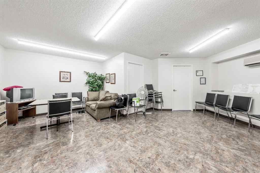 MLS® A2249851 - Unit #3303 6818 Pinecliff Grove NE in Pineridge Calgary, Residential