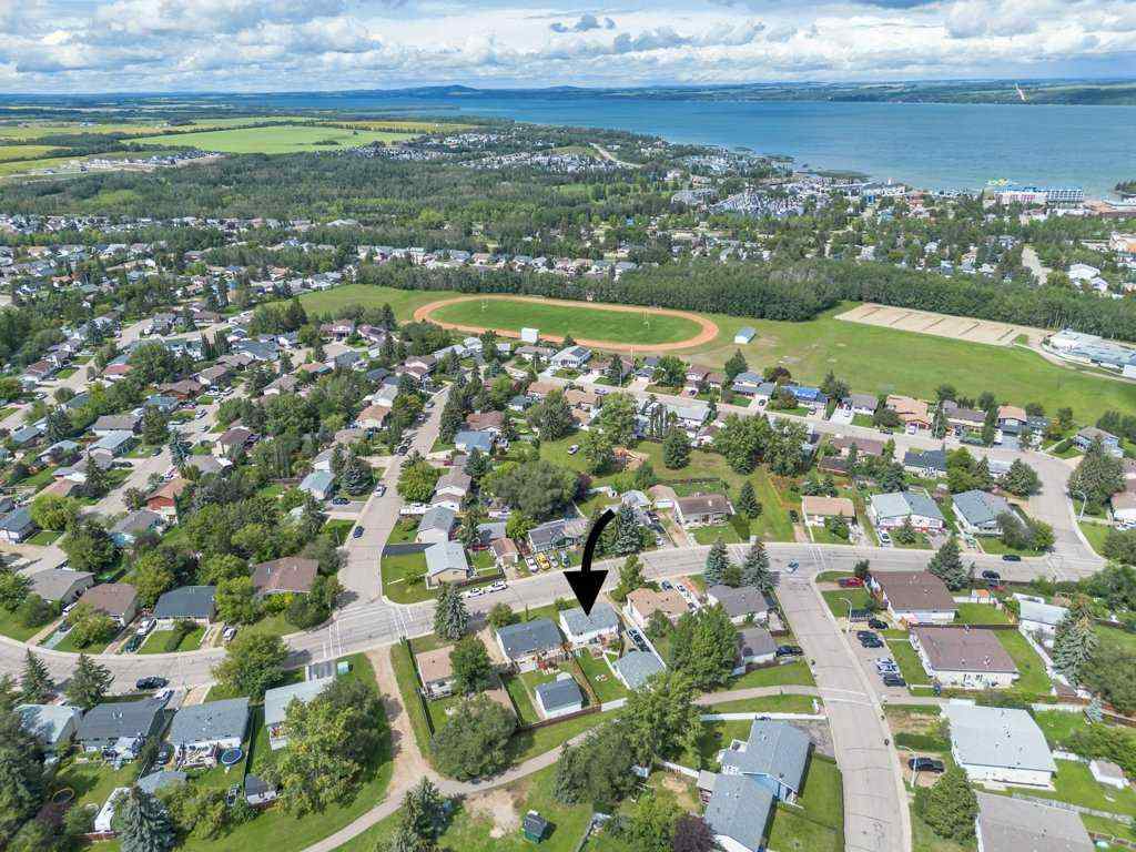 MLS® A2249853 - 49 Sylvan Drive  in Lakeview Heights Sylvan Lake, Residential