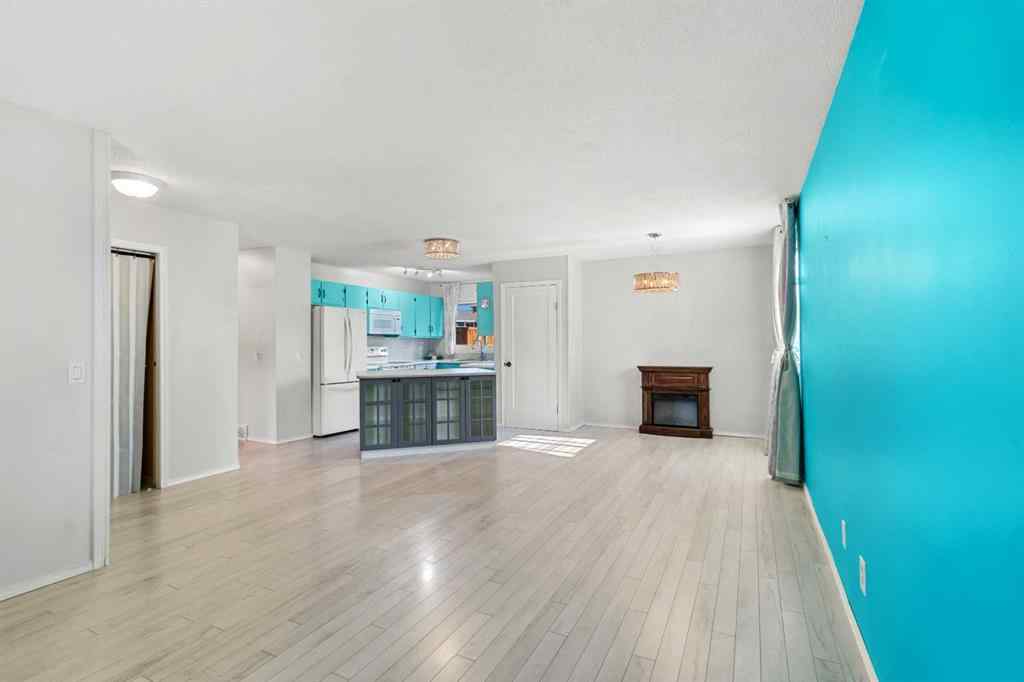MLS® A2249853 - 49 Sylvan Drive  in Lakeview Heights Sylvan Lake, Residential