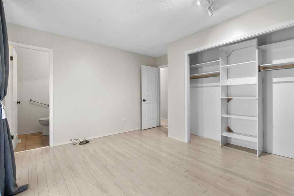 MLS® A2249853 - 49 Sylvan Drive  in Lakeview Heights Sylvan Lake, Residential