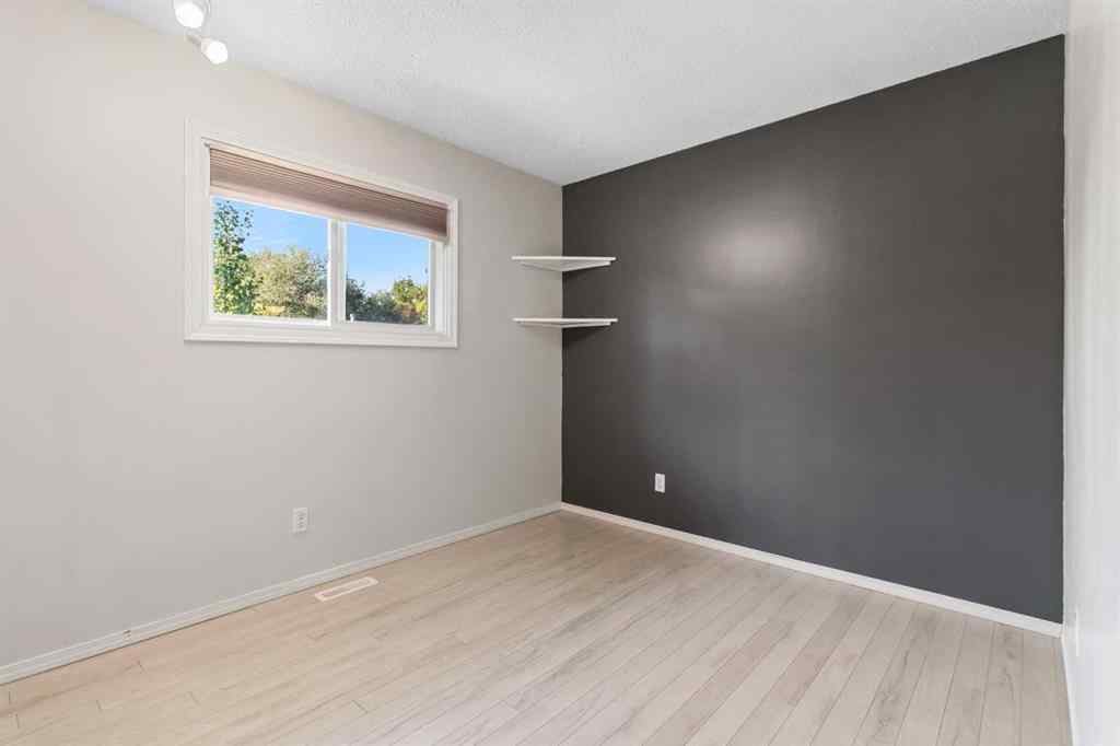 MLS® A2249853 - 49 Sylvan Drive  in Lakeview Heights Sylvan Lake, Residential