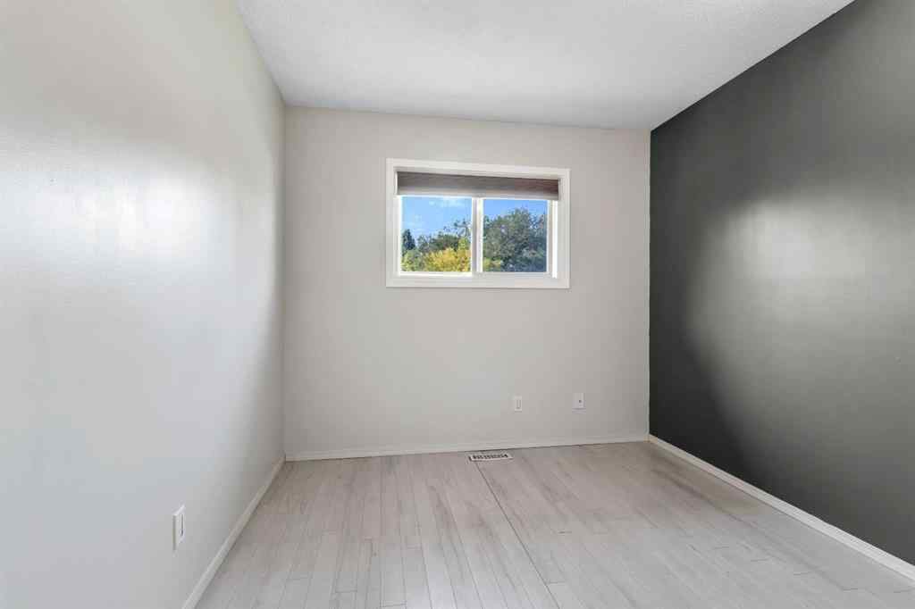 MLS® A2249853 - 49 Sylvan Drive  in Lakeview Heights Sylvan Lake, Residential