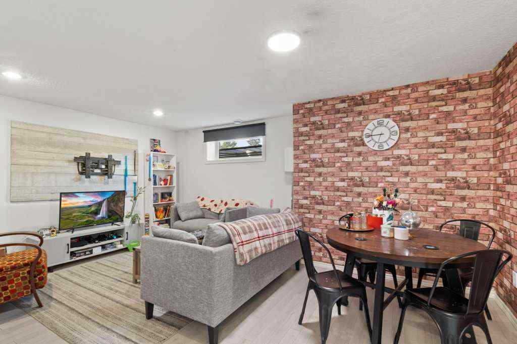 MLS® A2249853 - 49 Sylvan Drive  in Lakeview Heights Sylvan Lake, Residential