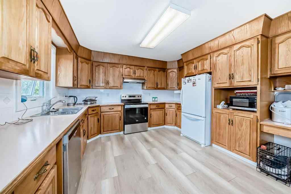MLS® A2249861 - 5114 57 Ave   in Central Ponoka Ponoka, Residential
