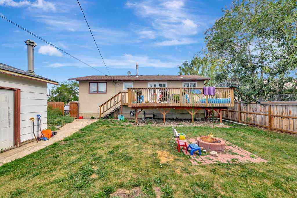 MLS® A2249867 - 5727 45 Street  in West Lloydminster Lloydminster, Residential