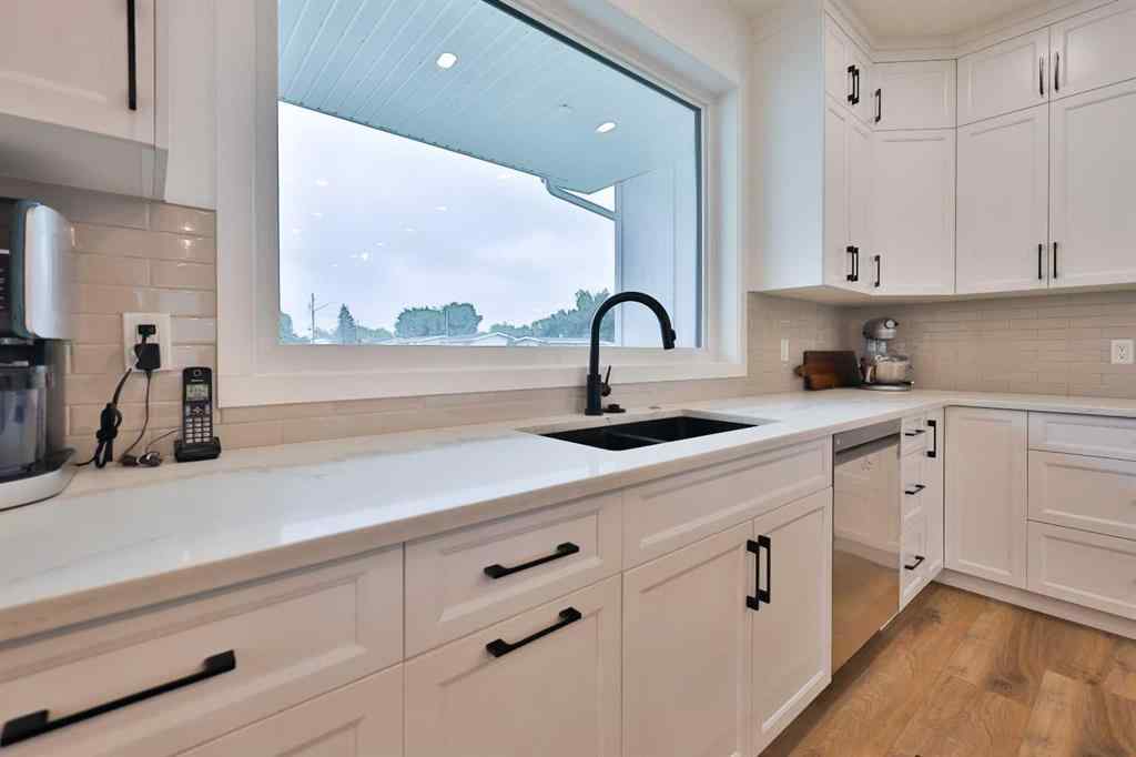MLS® A2249881 - 246 4A Street  in NONE Stirling, Residential