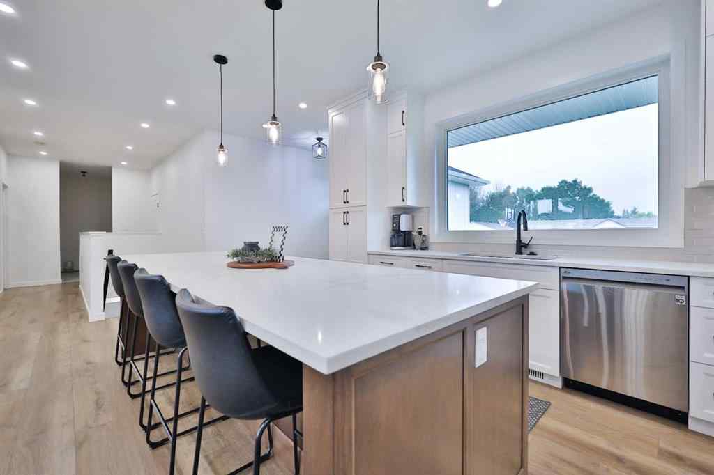 MLS® A2249881 - 246 4A Street  in NONE Stirling, Residential