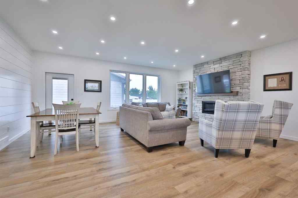 MLS® A2249881 - 246 4A Street  in NONE Stirling, Residential