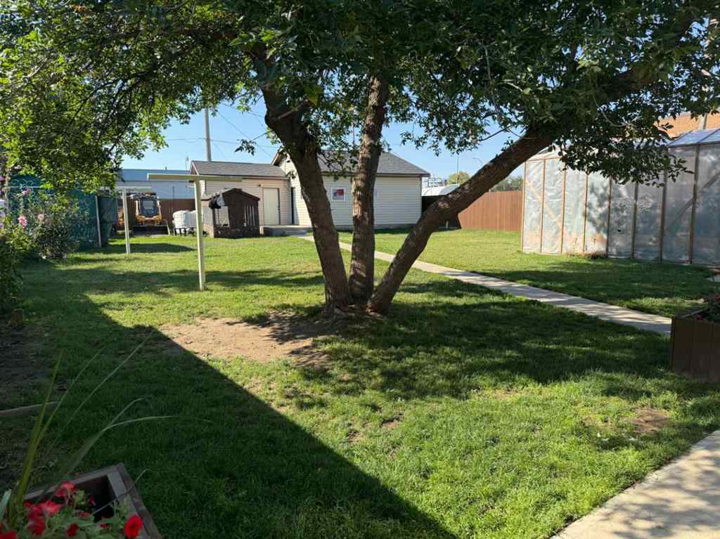 MLS® A2249882 - 113 South Railway Avenue E in NONE Bow Island, Residential