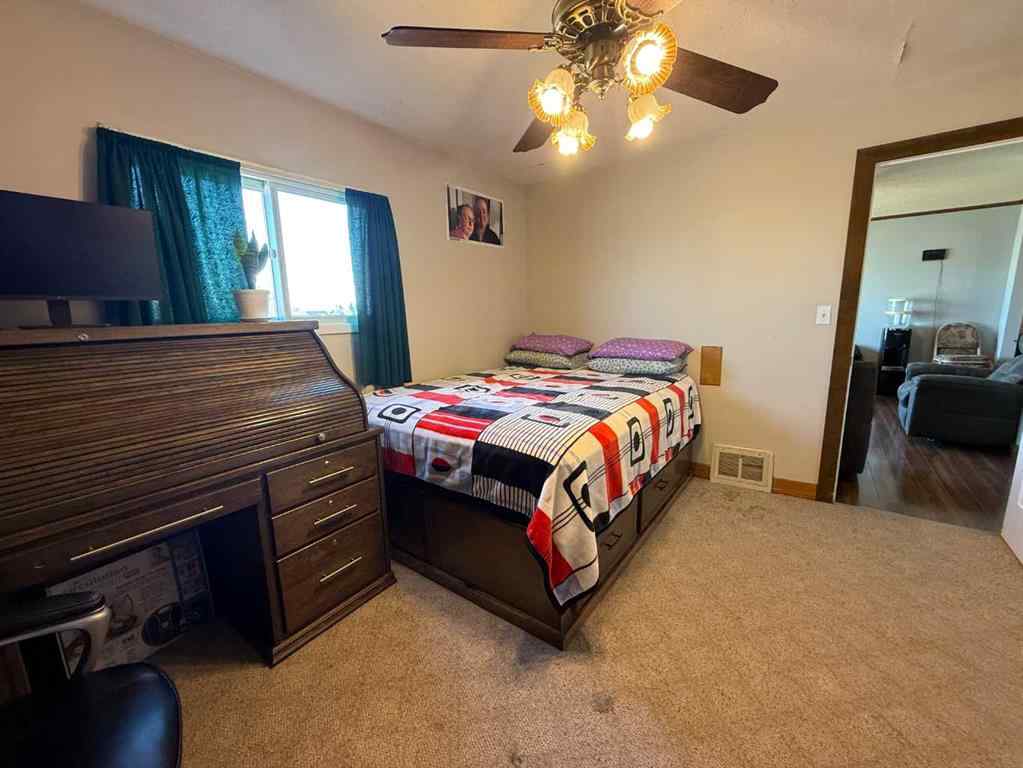 MLS® A2249882 - 113 South Railway Avenue E in NONE Bow Island, Residential